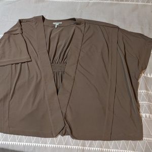 BCBG girls stretch short kimono wrap